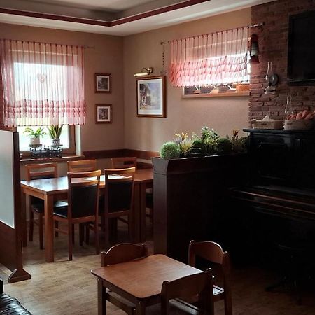 Penzion Kozak B&B Sebedražie Exteriör bild