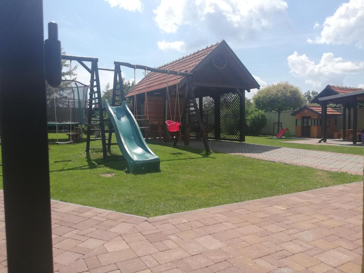 Penzion Kozak B&B Sebedražie Exteriör bild