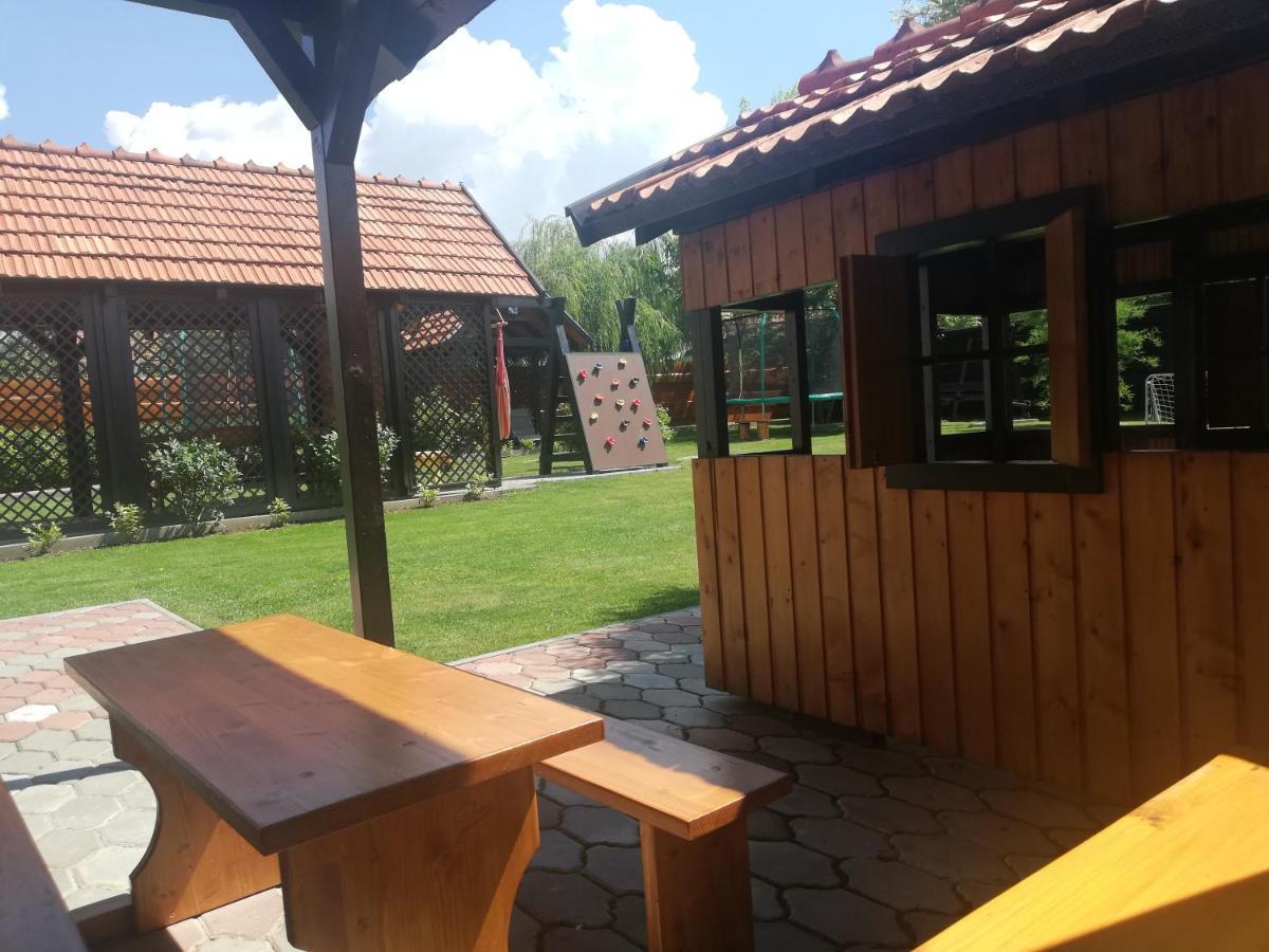 Penzion Kozak B&B Sebedražie Exteriör bild
