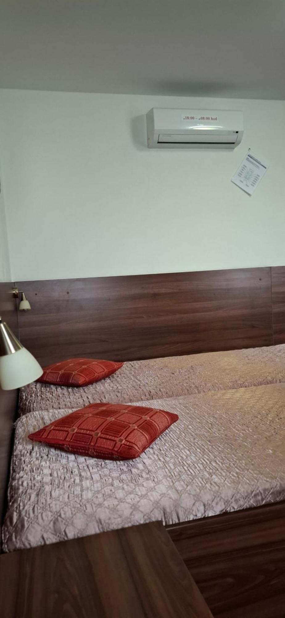 Penzion Kozak B&B Sebedražie Exteriör bild